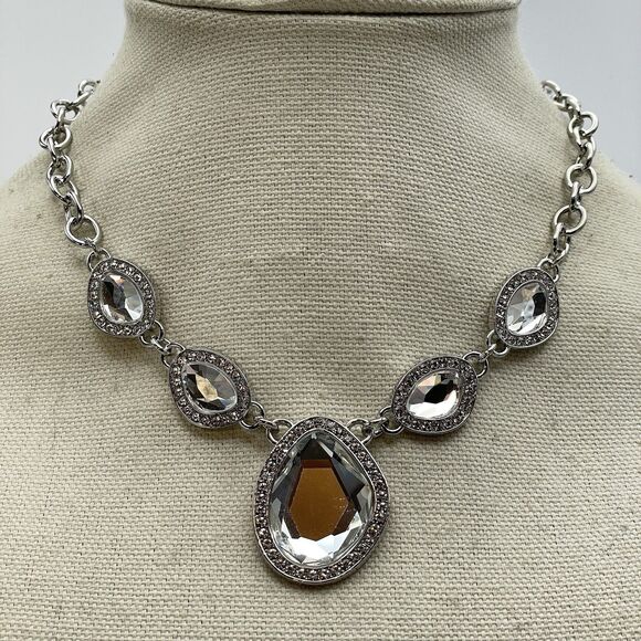 Silver Tone White Glass Rhinestone Halo Pendant Bib Statement Boho Necklace - Picture 1 of 7